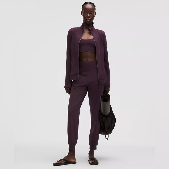 Lululemon Align Joggers NWT 8 Black Plum 28” - Picture 3 of 5